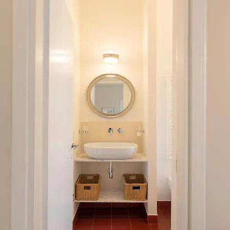 Daire Newly Renovated Two-room *