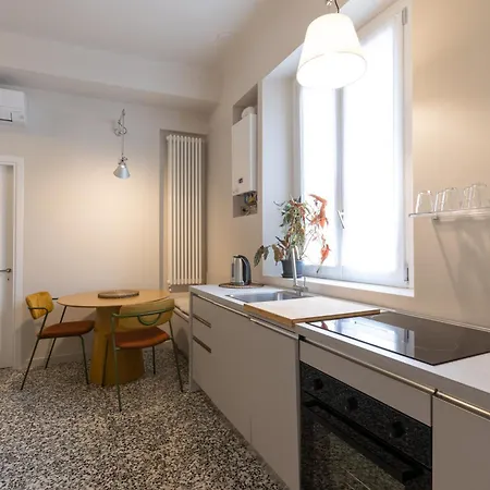 Newly Renovated Two-room Apartment
